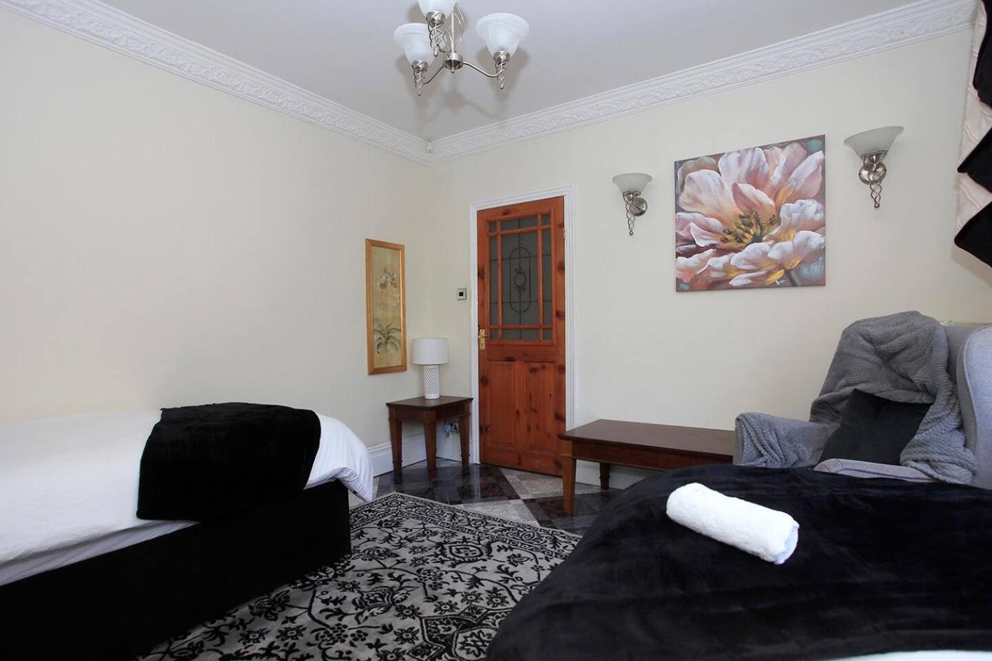 Lincoln Gate House Entertainment Room Hot Tub! Πήτερμπορο Εξωτερικό φωτογραφία